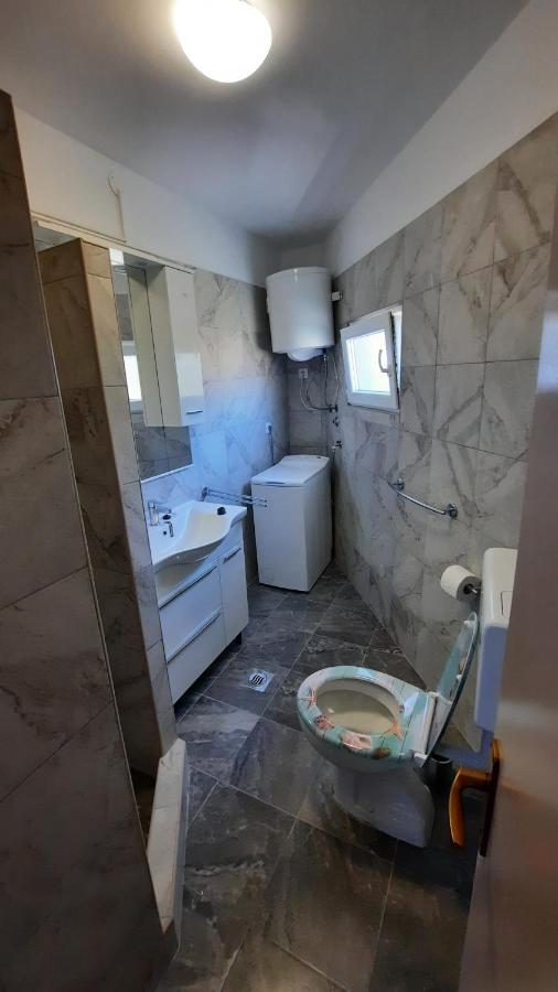 Apartment Pinoapplosinj Veli Lošinj 外观 照片