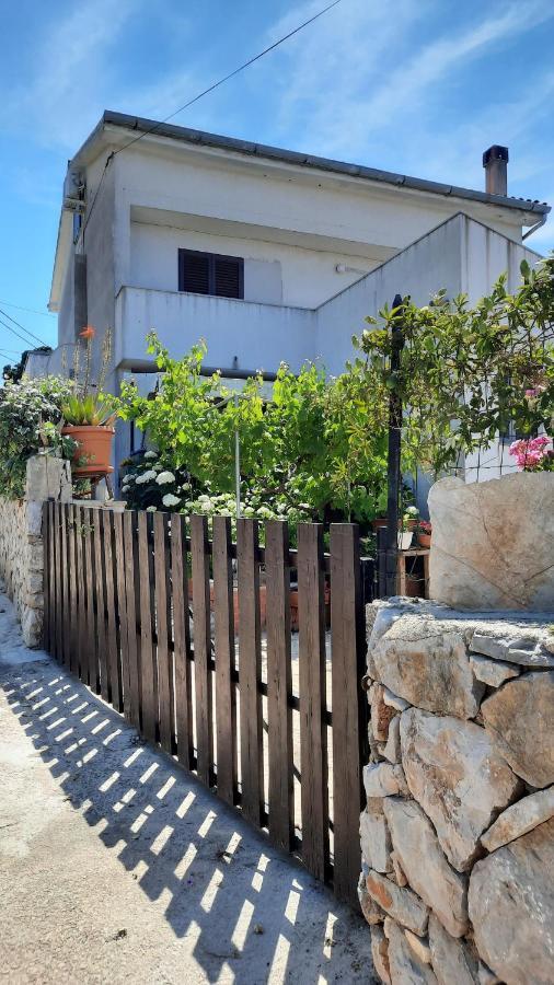 Apartment Pinoapplosinj Veli Lošinj 外观 照片